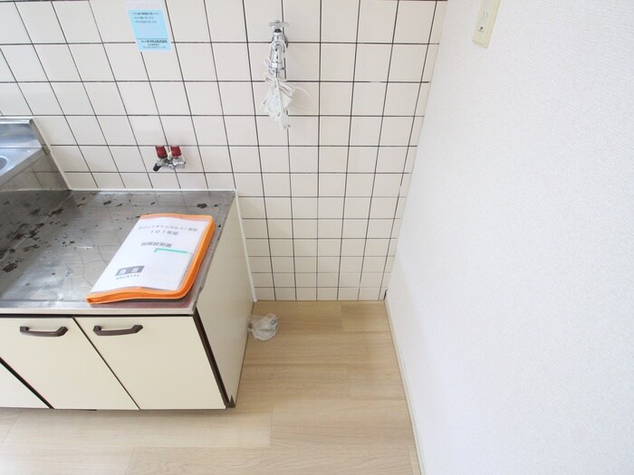 物件内観写真13　(洗濯機置場)