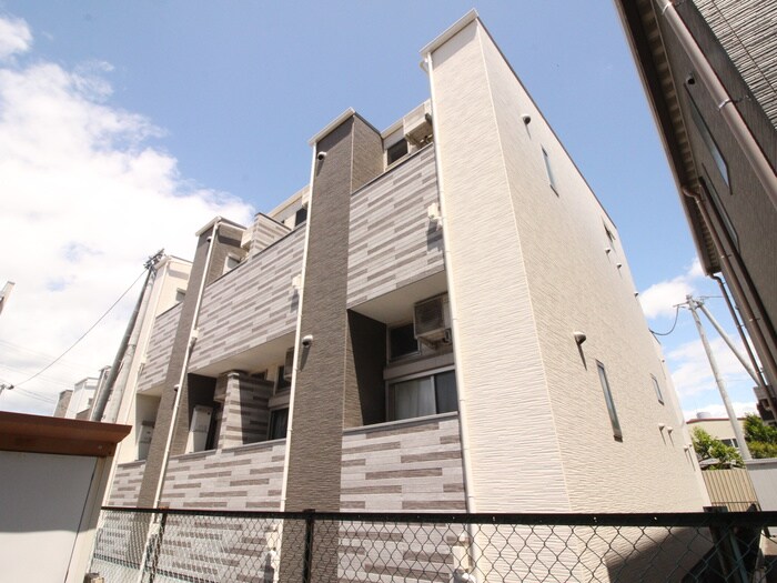 物件外観写真1　(外観写真)