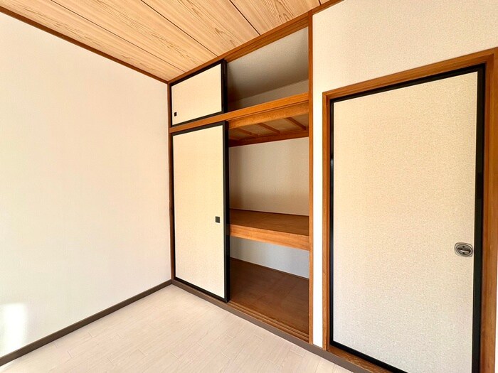 物件内観写真11　(収納)
