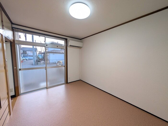 物件内観写真7　(居室)