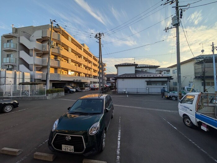 物件内観写真16　(室内からの展望)