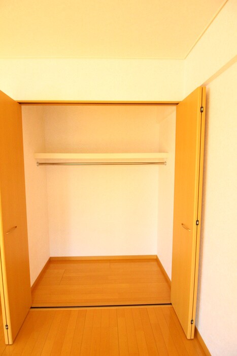 物件内観写真12　(収納)