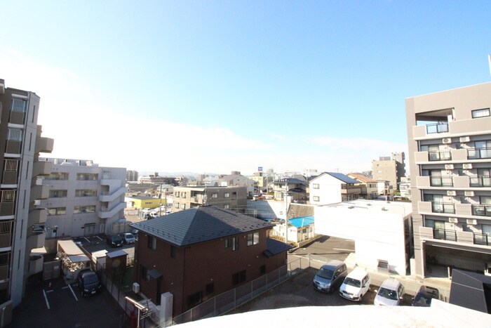 物件内観写真21　(室内からの展望)