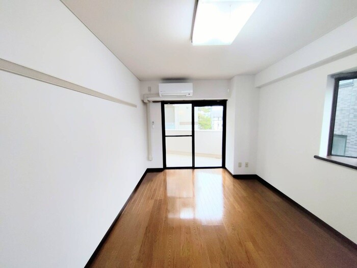 物件内観写真16　(居室)