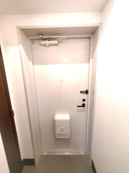 物件内観写真19　(玄関)