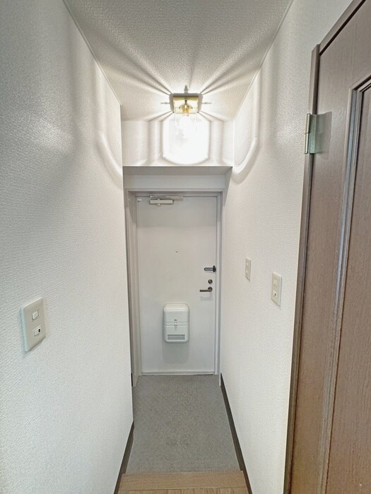 物件内観写真22　(玄関)
