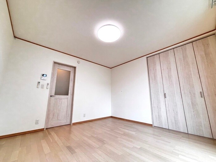 物件内観写真8　(居室)