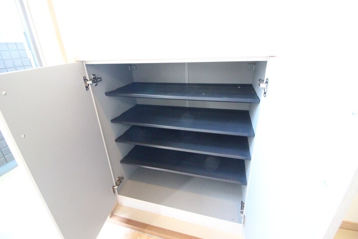 物件内観写真10　(靴箱)