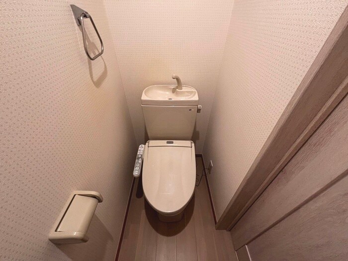 物件内観写真14　(トイレ)