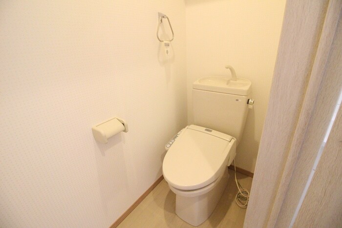 物件内観写真15　(トイレ)