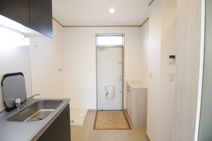 物件内観写真16　(廊下)