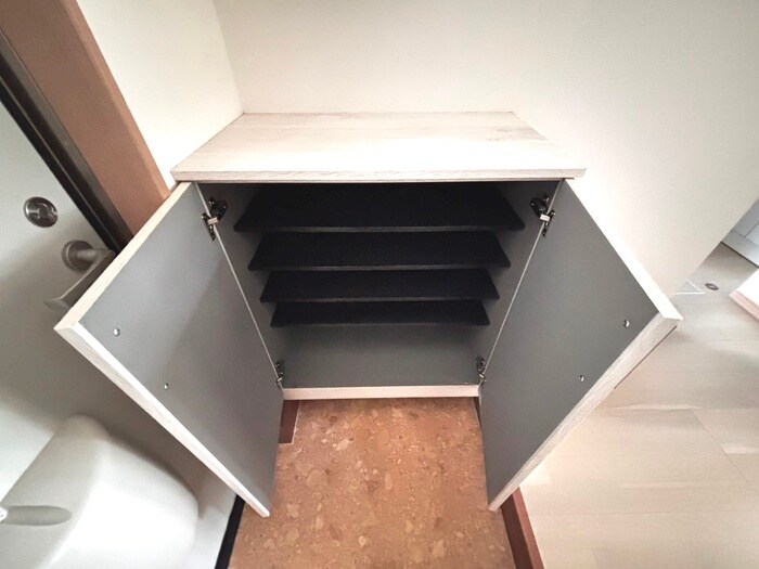 物件内観写真18　(靴箱)