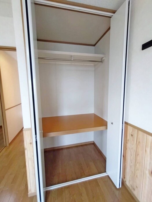 物件内観写真13　(収納)