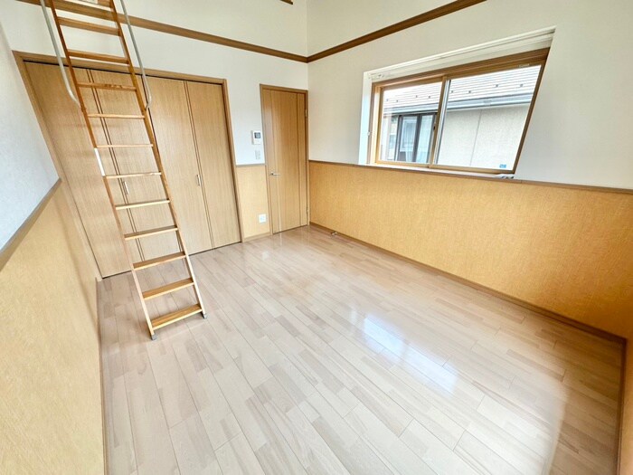 物件内観写真8　(居室)