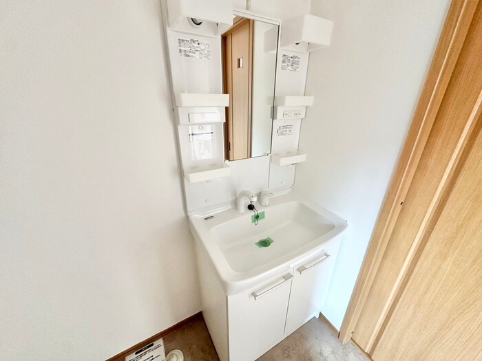 物件内観写真13　(洗面)