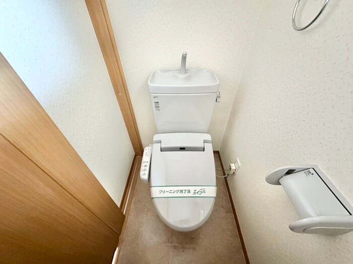 物件内観写真14　(トイレ)