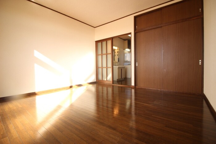 物件内観写真7　(居室)