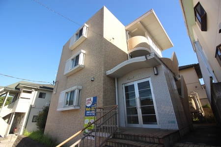 トルバドゥール外観写真