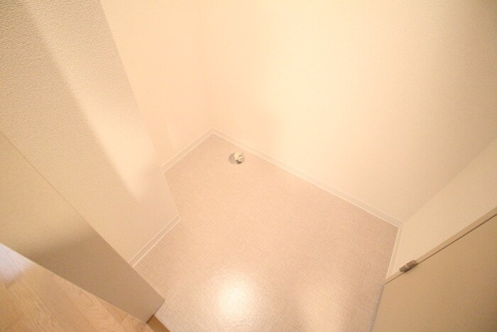 物件内観写真20　(洗濯機置場)