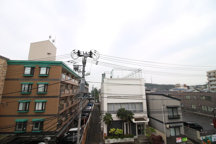 物件内観写真22　(室内からの展望)