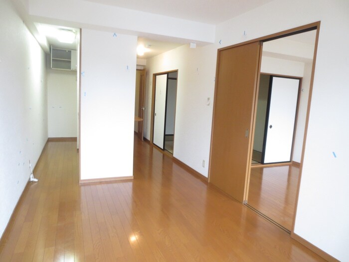 物件内観写真9　(居室)