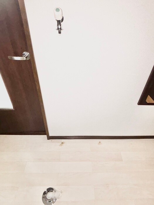 物件内観写真12　(洗濯機置場)