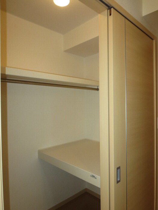 物件内観写真13　(収納)