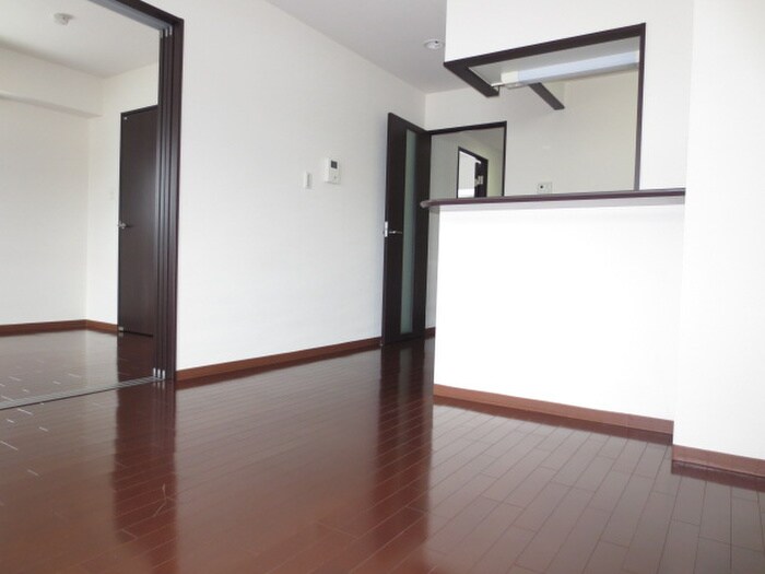 物件内観写真6　(居室)