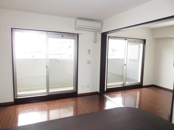 物件内観写真10　(居室)