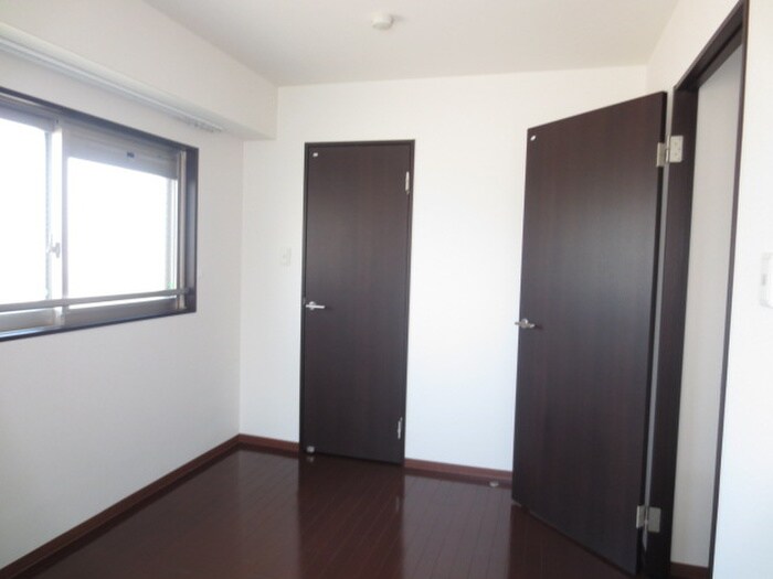 物件内観写真11　(居室)