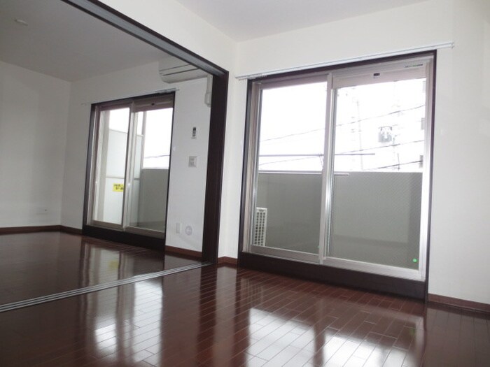 物件内観写真13　(居室)