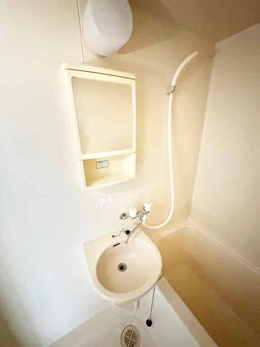 物件内観写真11　(洗面)