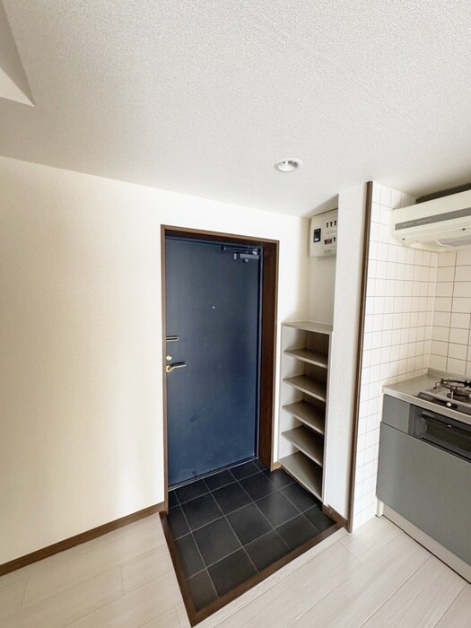 物件内観写真15　(玄関)