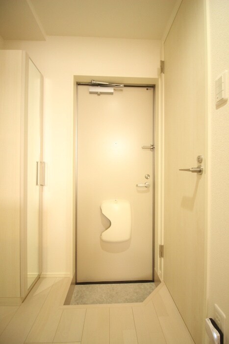 物件内観写真17　(玄関)