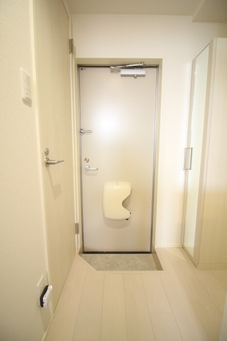 物件内観写真22　(玄関)