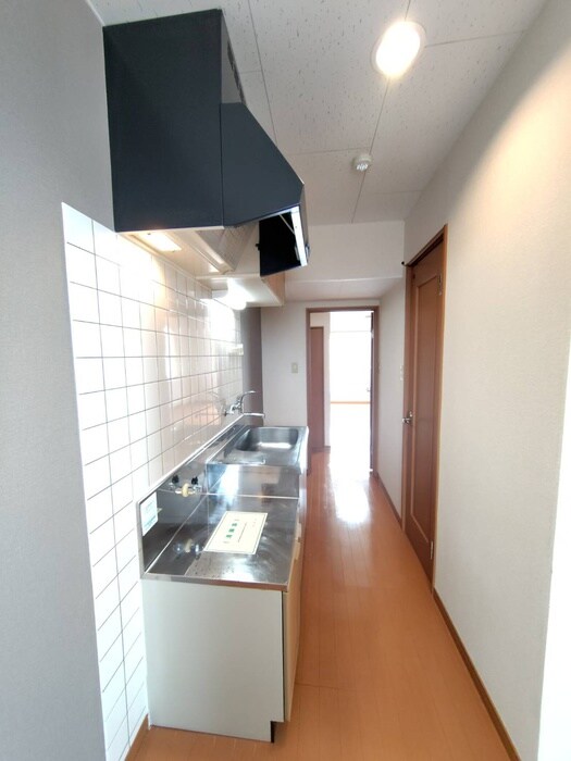 物件内観写真18　(廊下)