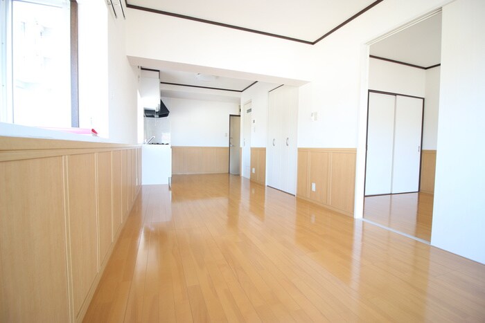 物件内観写真8　(居室)