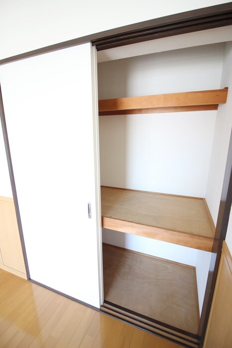 物件内観写真16　(収納)