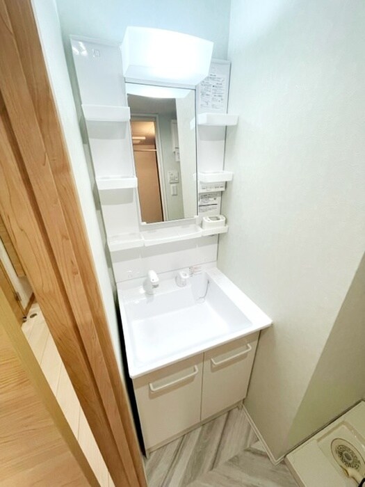 物件内観写真11　(洗面)