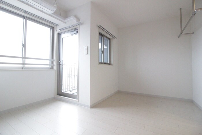 物件内観写真10　(居室)