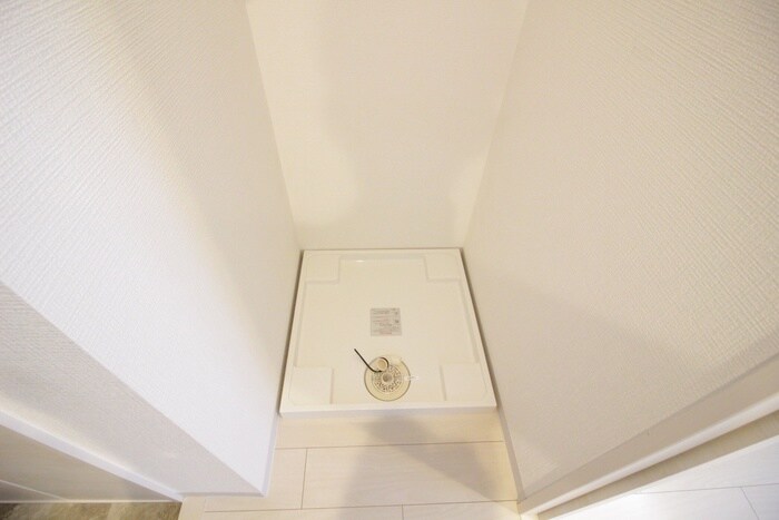 物件内観写真12　(洗濯機置場)