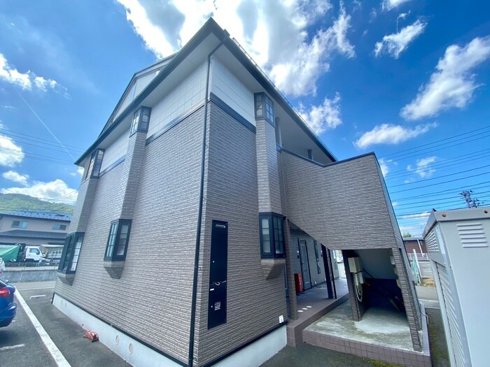 物件外観写真5　(駐輪場)