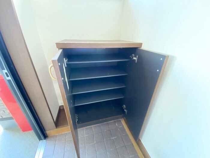 物件内観写真16　(靴箱)