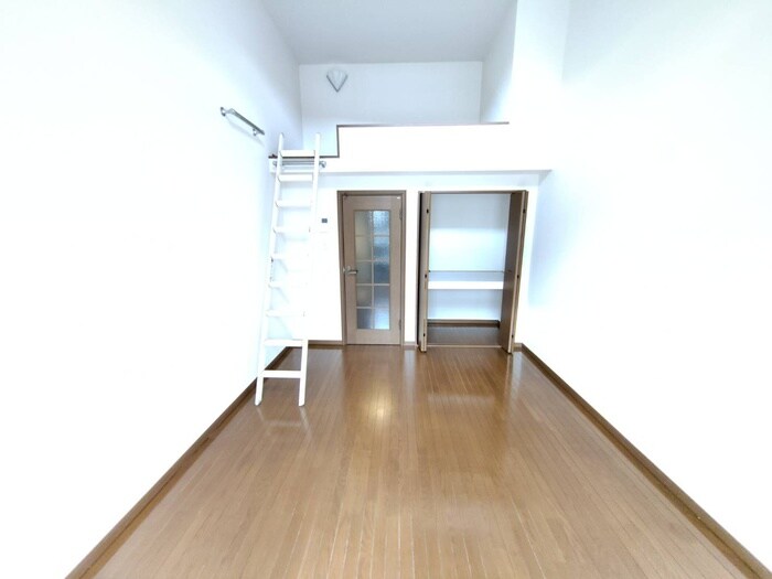 物件内観写真8　(居室)