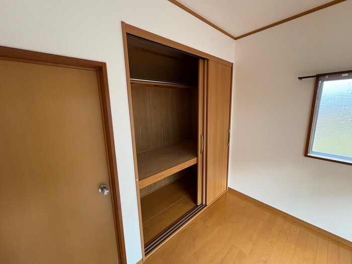 物件内観写真10　(収納)