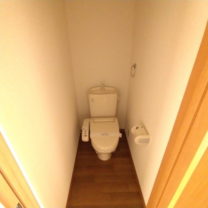 物件内観写真12　(トイレ)