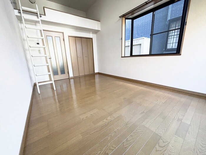 物件内観写真8　(居室)