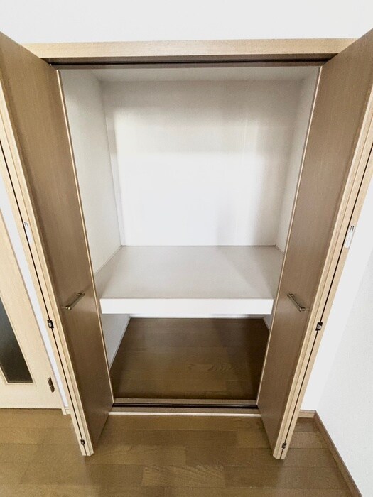 物件内観写真10　(収納)