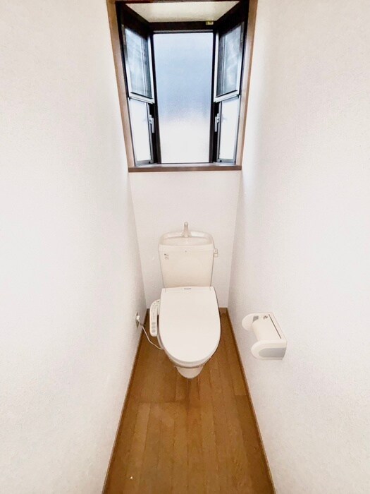 物件内観写真13　(トイレ)