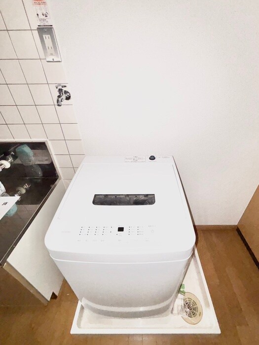 物件内観写真15　(洗濯機置場)